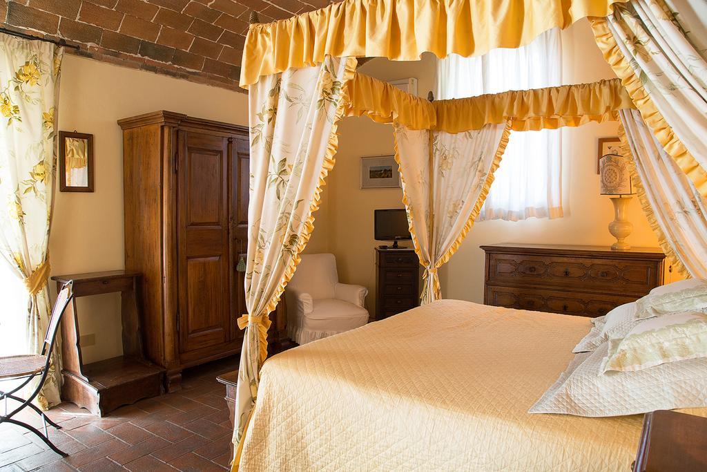 La Casa Gialla อิมปรูเนตา ภายนอก รูปภาพ